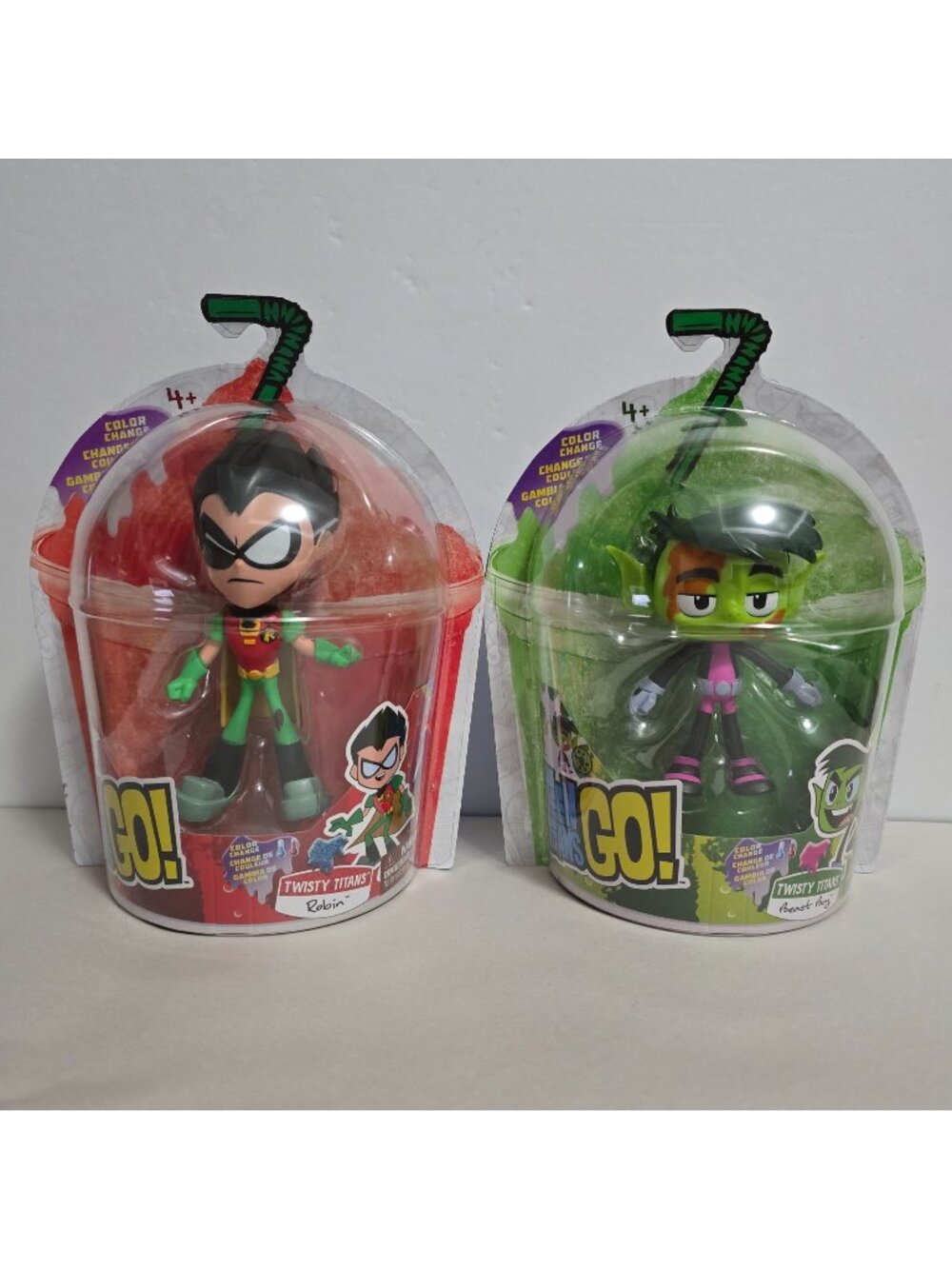 Teen Titans Go! Twisty Titans Color Change Action Figure Robin & Beast Boy